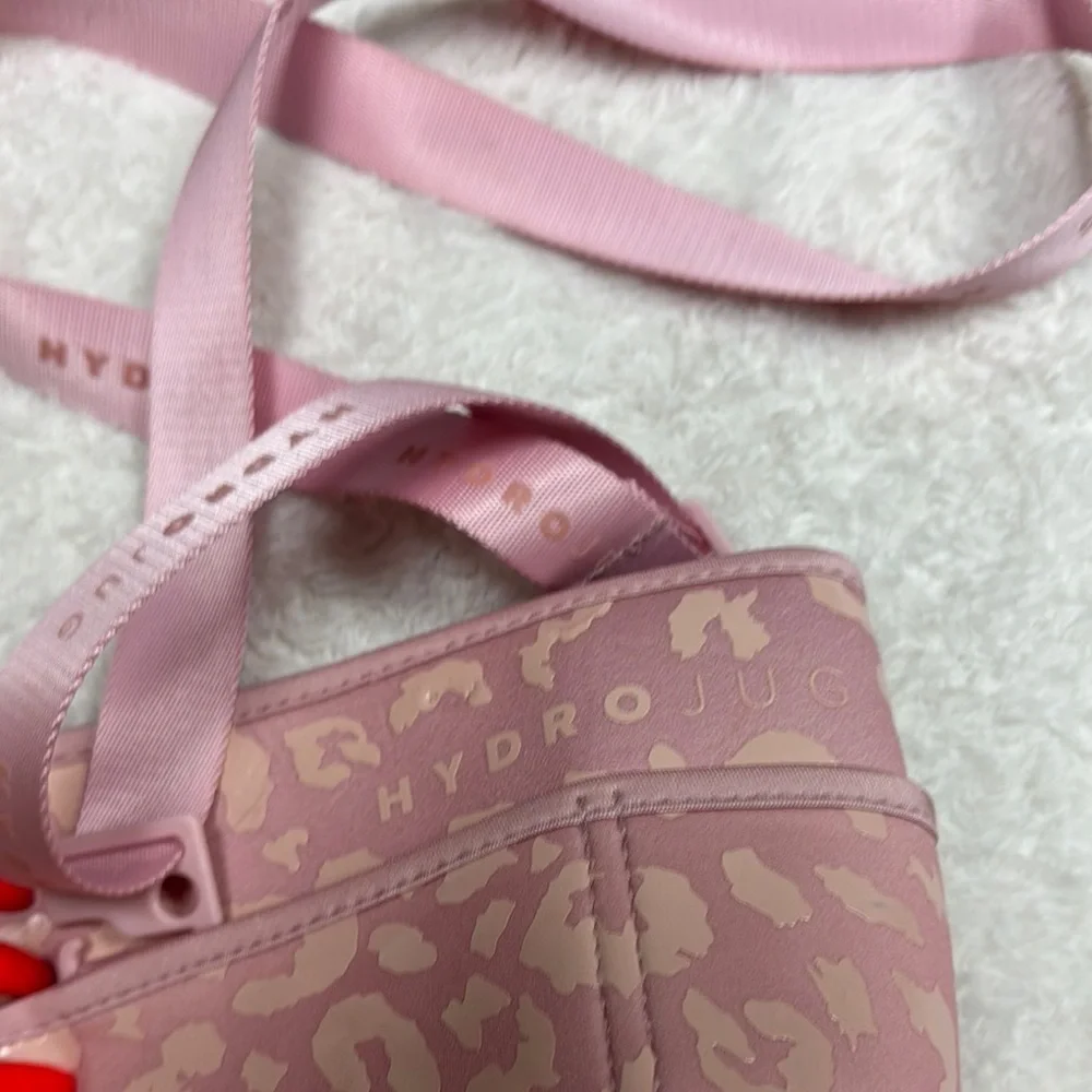 HydroJug Pink Crossbody Bottle sleeve with Glossy Animal Print - Picture 2 of 3